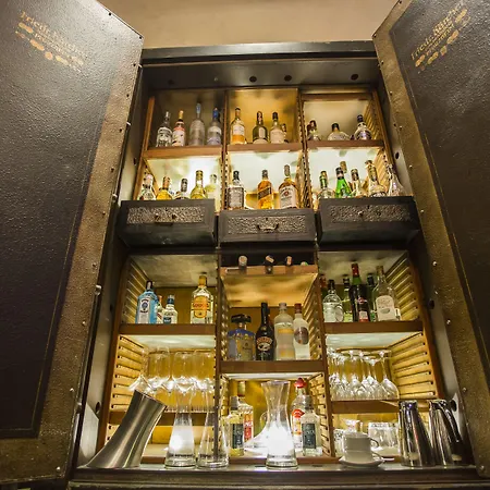 The Bank Istanbul, A Member Of Design Istanbul